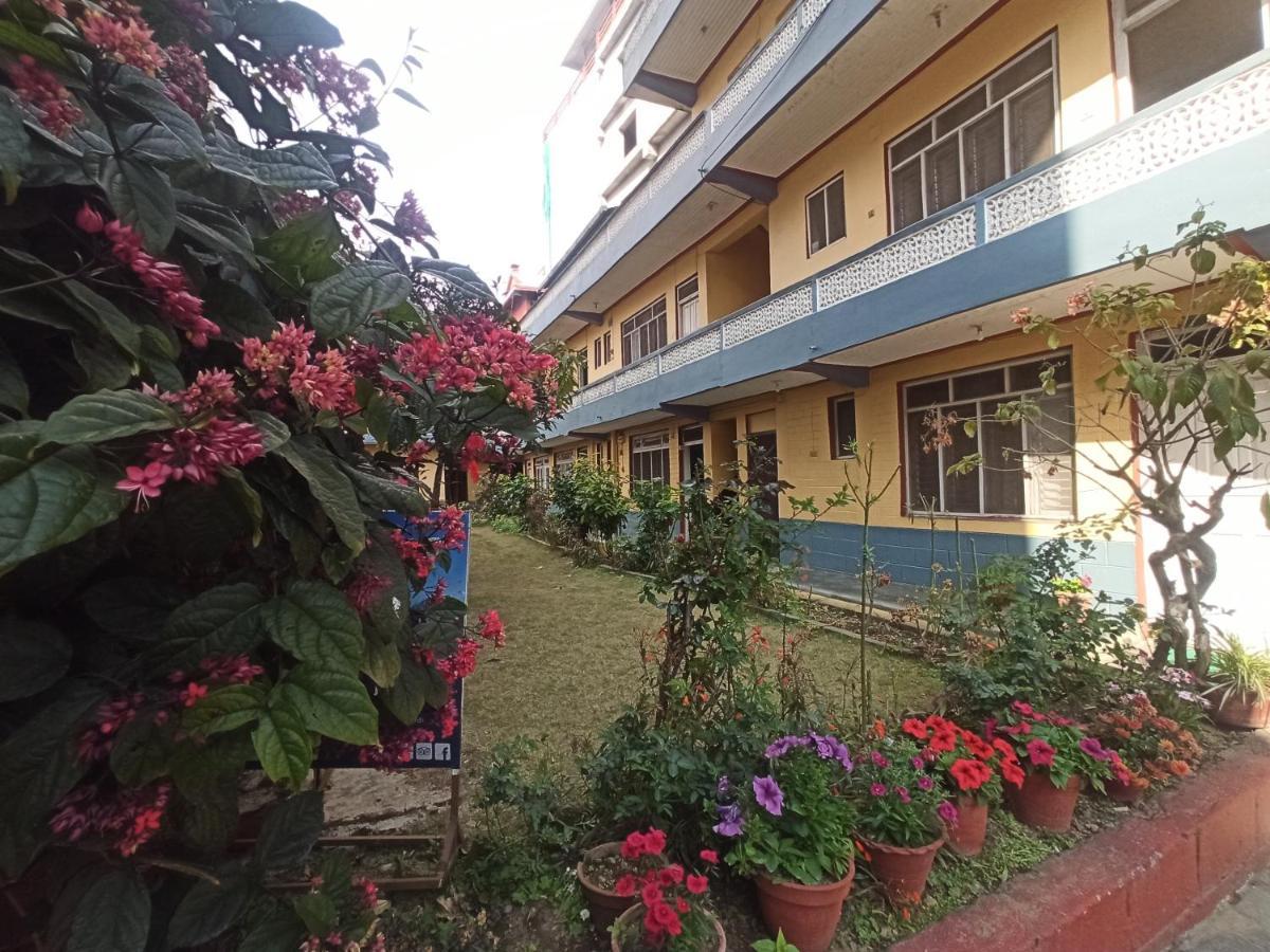 Pushpa Guest House Pokhara Exterior foto